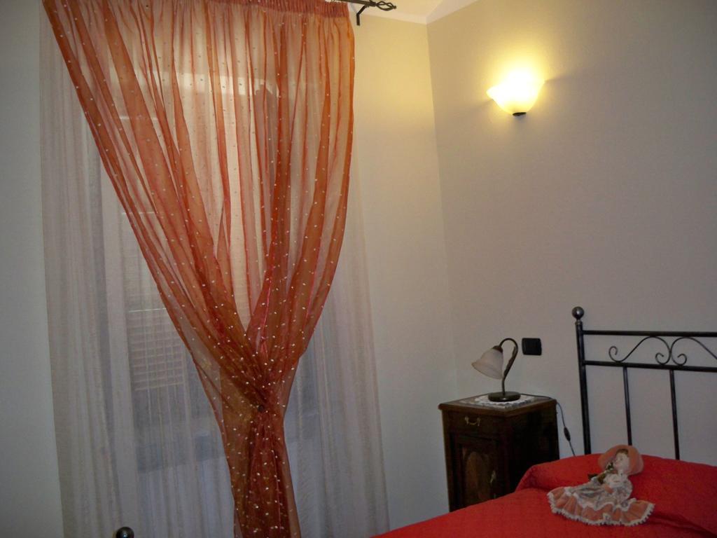 Cascina La Corte Bed & Breakfast Neive Room photo