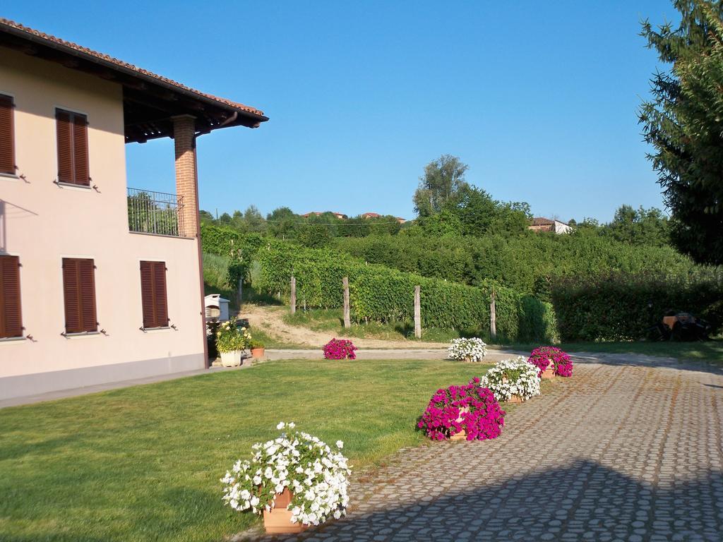 Cascina La Corte Bed & Breakfast Neive Exterior photo